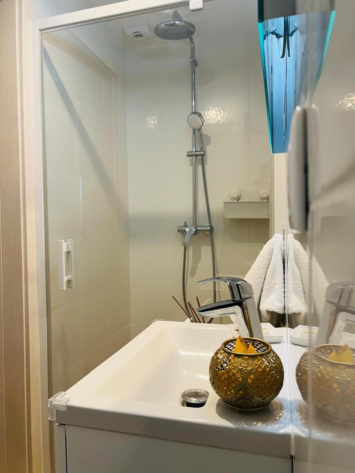 Twenty Rent Hotel Cagnes-sur-Mer Kültér fotó