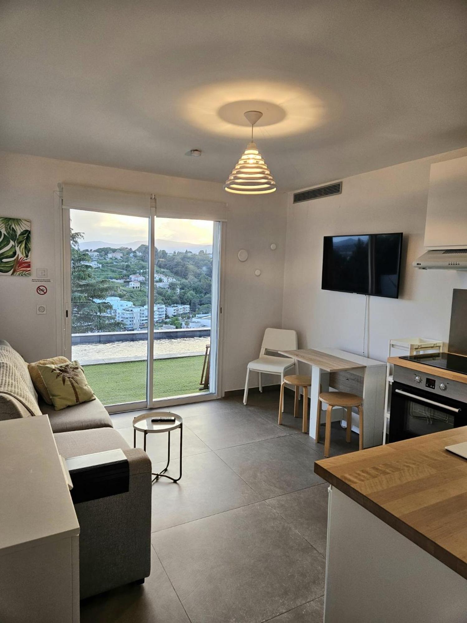 Twenty Rent Hotel Cagnes-sur-Mer Kültér fotó